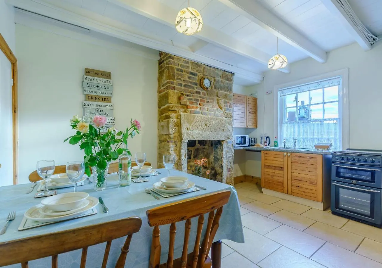 Alice Cottage Robin Hood's Bay